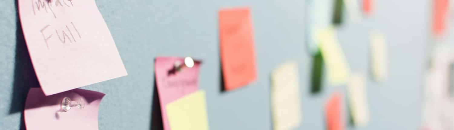 over-ons-samen-verandering-creeren Post-it met ideeën